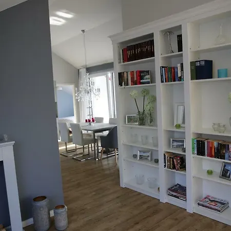 Apartment Mit Designerkueche, Loggia Nahe Stuttgart